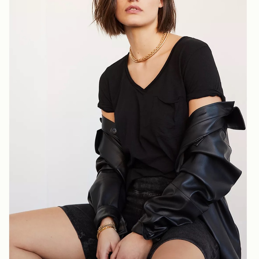 🔥ANTHROPOLOGIE🔥T. La Classic V-Neck Tee Shirt XS/S/M/L Black